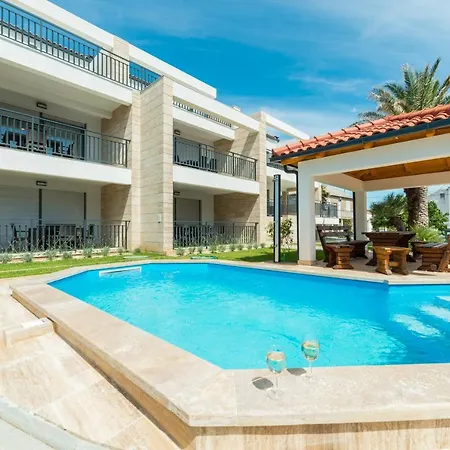 Villa Mirakul Vir Exterior photo
