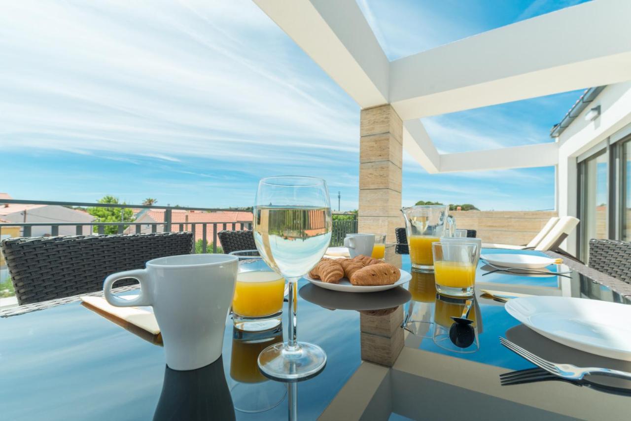 Mirakul Apartment