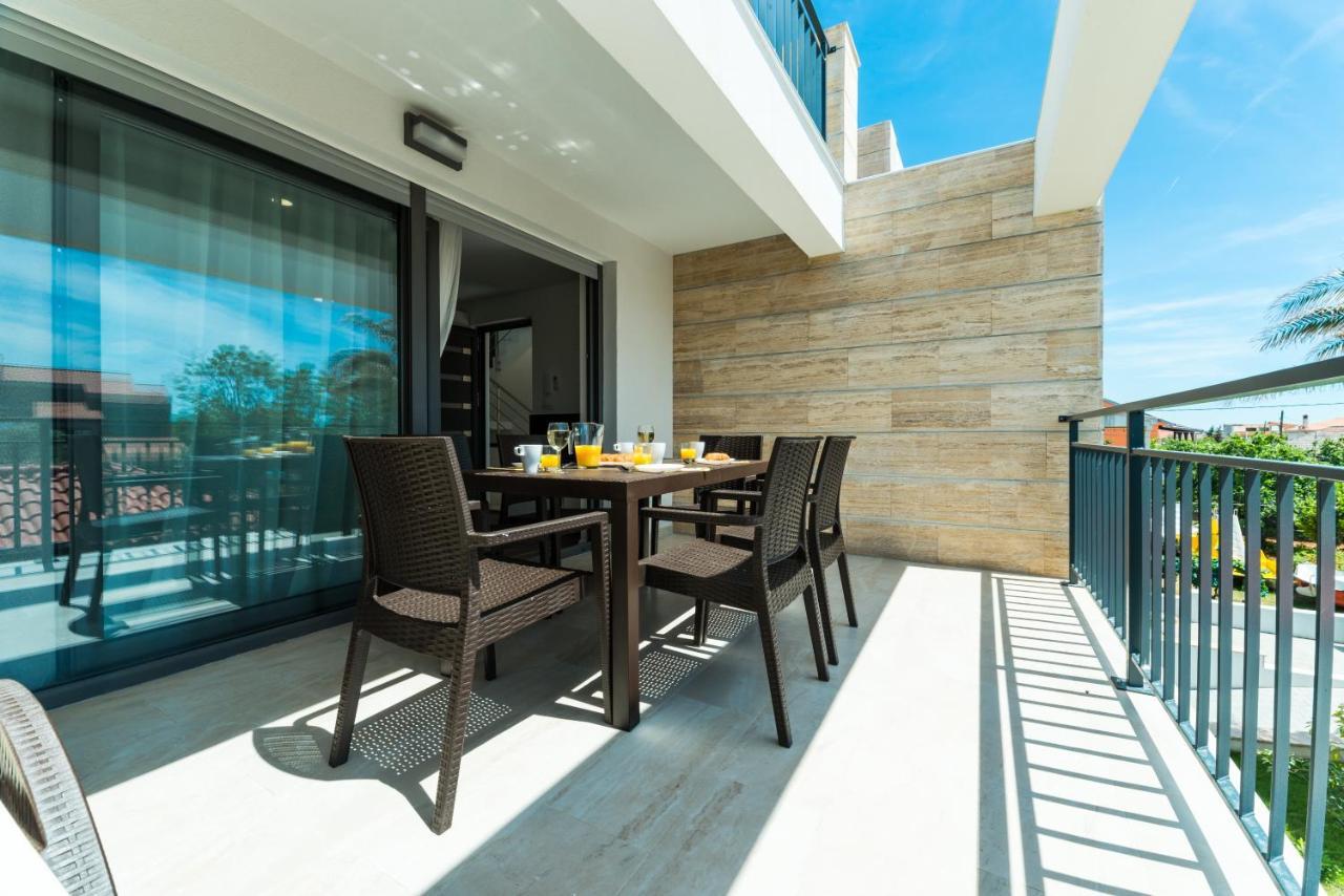 Mirakul Apartment