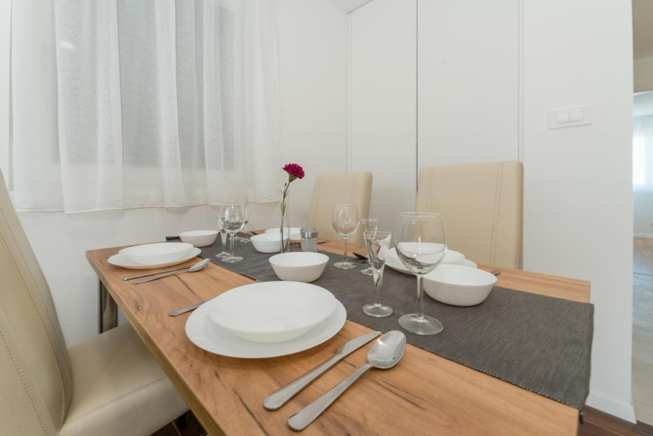 Mirakul Apartment