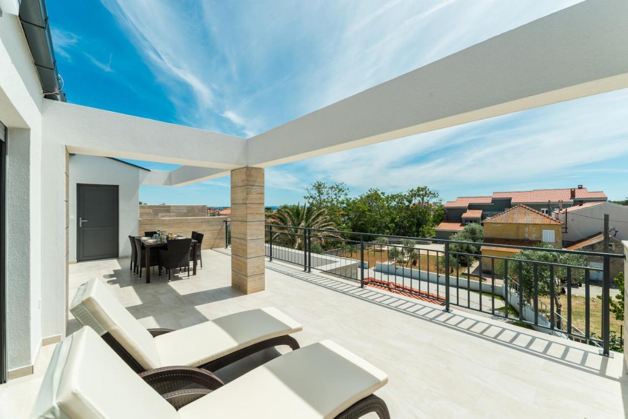 Mirakul Apartment