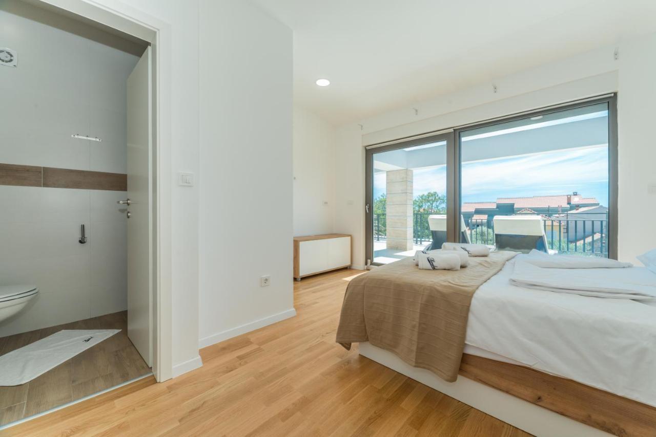 Apartment Mirakul Vir